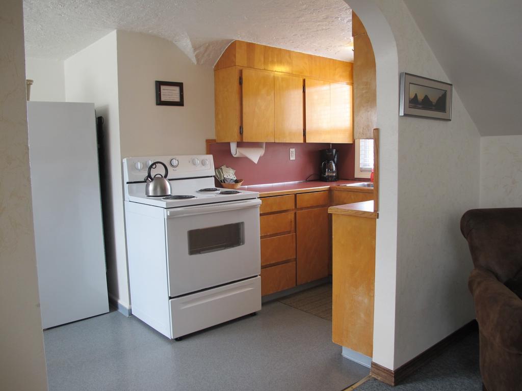 Ecola Creek Lodge キャノンビーチ エクステリア 写真
