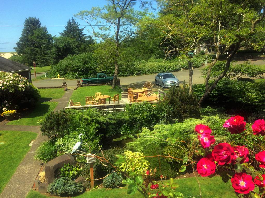 Ecola Creek Lodge キャノンビーチ エクステリア 写真