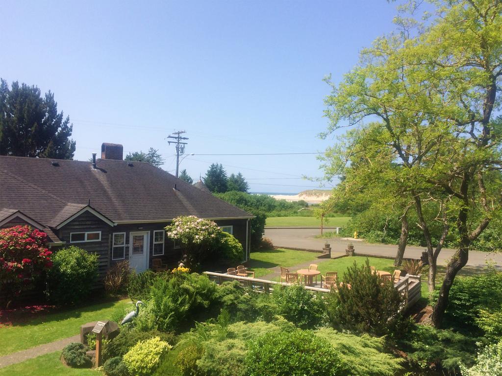 Ecola Creek Lodge キャノンビーチ エクステリア 写真