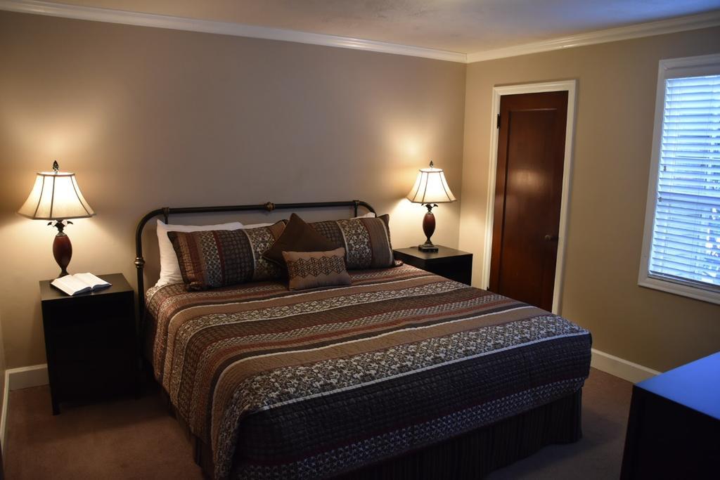 Ecola Creek Lodge キャノンビーチ エクステリア 写真